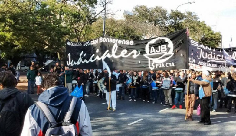 Paro en la Justicia Bonaerense: judiciales se suman a docentes