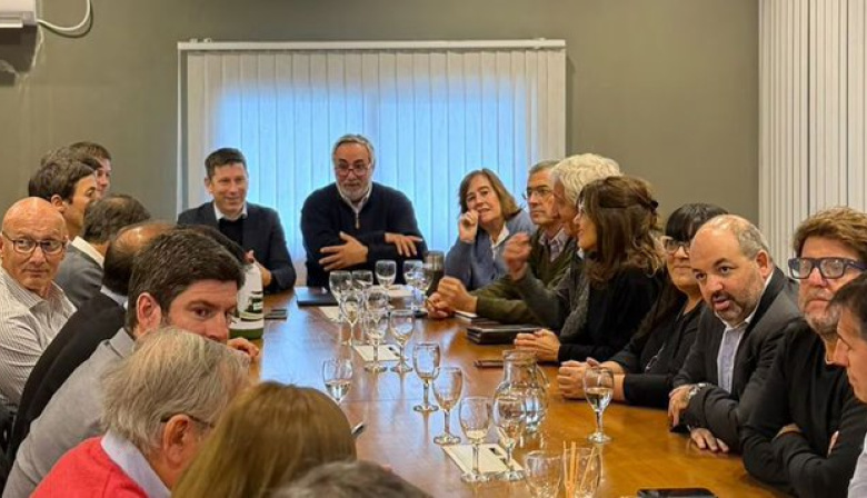 UCR bonaerense: pulseada por adelantar elecciones y redefinir el liderazgo