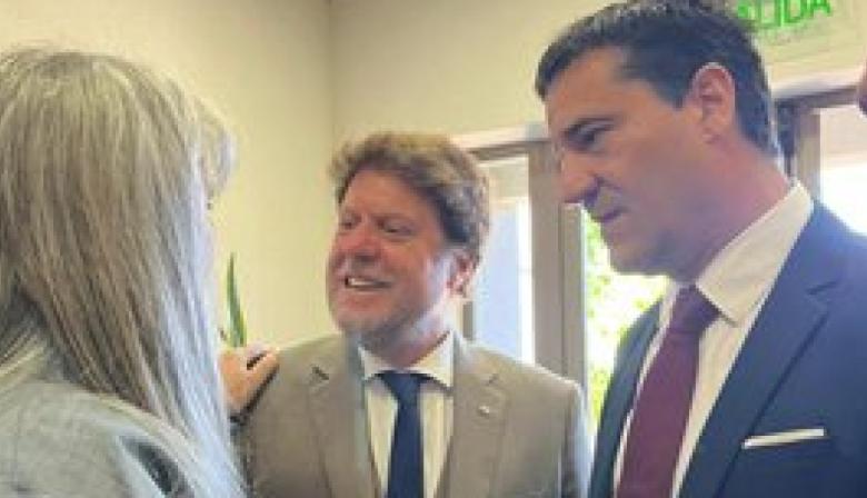 Abad cruzó a la Provincia por el paro: “Hablan de Estado presente y ajustan salarios”