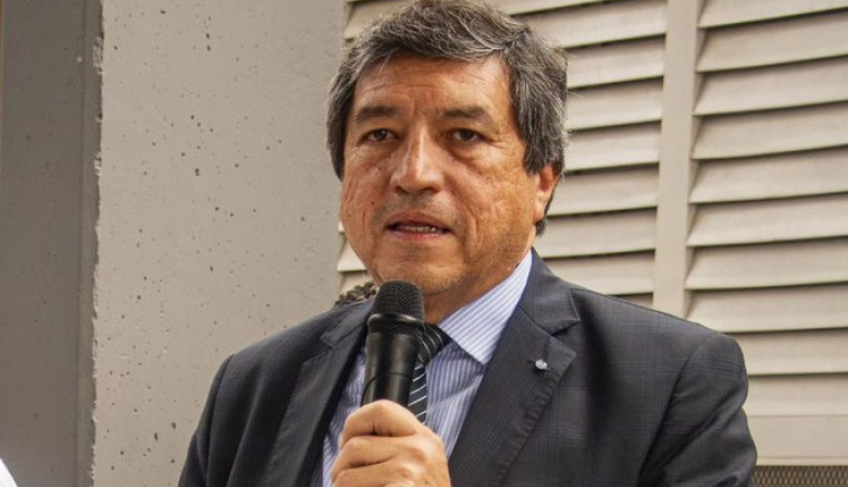 Formosa defendió su modelo educativo y anunció aumento salarial del 14% para estatales