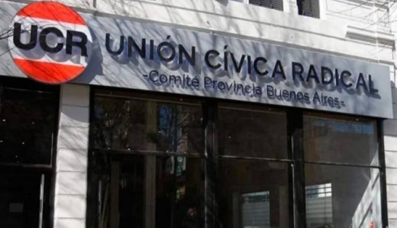 El radicalismo bonaerense se reúne en un plenario clave entre renuncias, deudas y disputas internas