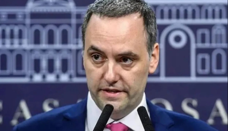 Imputan a Adorni por presunto enriquecimiento ilícito y ordenan medidas sobre su patrimonio