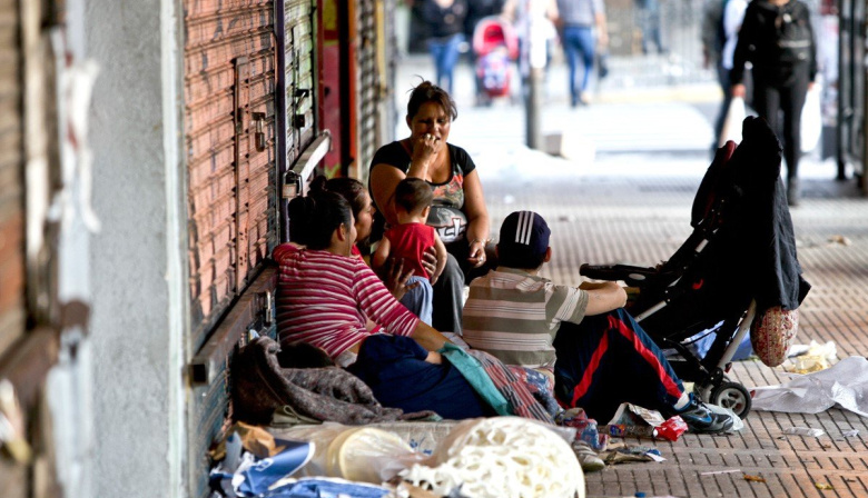 La baja de la pobreza en Argentina: una ficción estadística