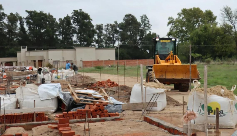 Pila: Walker impulsan un plan habitacional para efectivos policiales