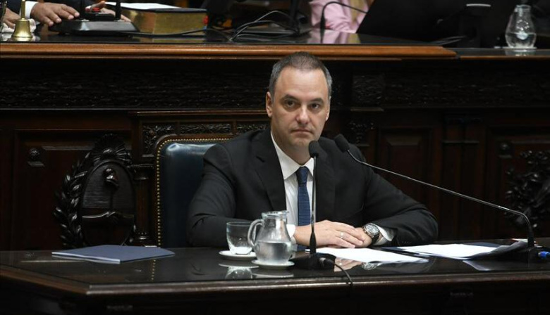 Con respaldo de Milei, Adorni negó irregularidades y cuestionó a la Provincia