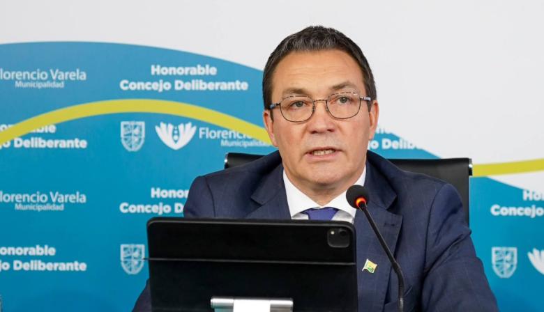 Watson cruzó a Pettovello: “Prefiere sostener a Adorni desde la tribuna que recibir a los intendentes”