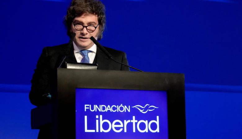 Mayra Mendoza cuestionó la cena de la Fundación Libertad y apuntó contra Milei