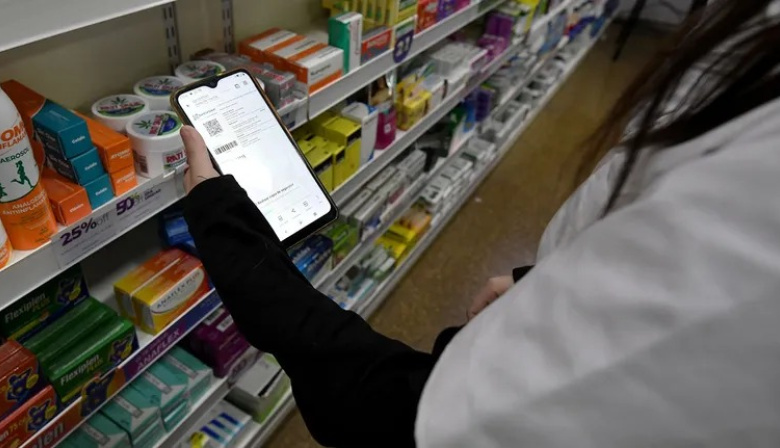 Crece la venta ilegal de medicamentos online y apuntan contra Mercado Libre y Sturzenegger