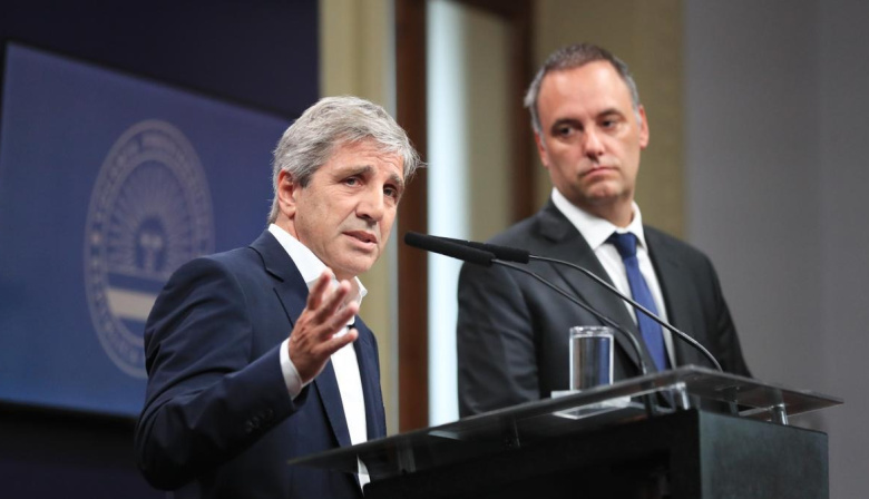 El Gobierno recorta $2,3 billones en 211 programas y ajusta salud, educación y medios públicos