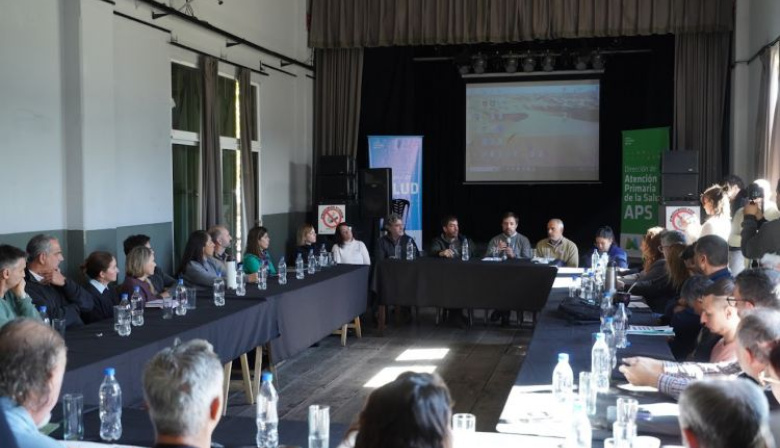 Con foco en la crisis sanitaria, Ustarroz y Kreplak encabezaron en Mercedes un encuentro clave del Cosapro