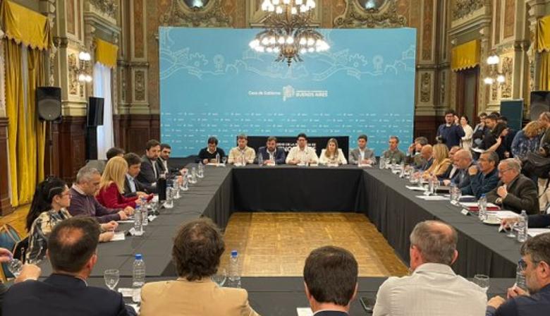 Kicillof reunirá a intendentes por el ajuste nacional en salud y el impacto en los hospitales