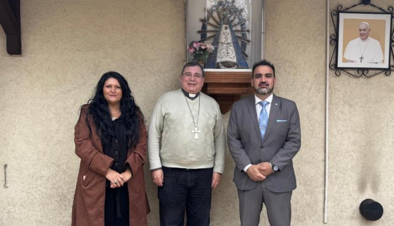 Luayza se reunió con el obispo Tissera y apuntó contra “el individualismo absoluto”