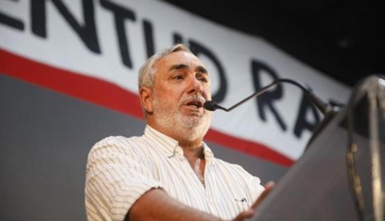 Fernández admite que la UCR está más cerca de una interna que de la unidad