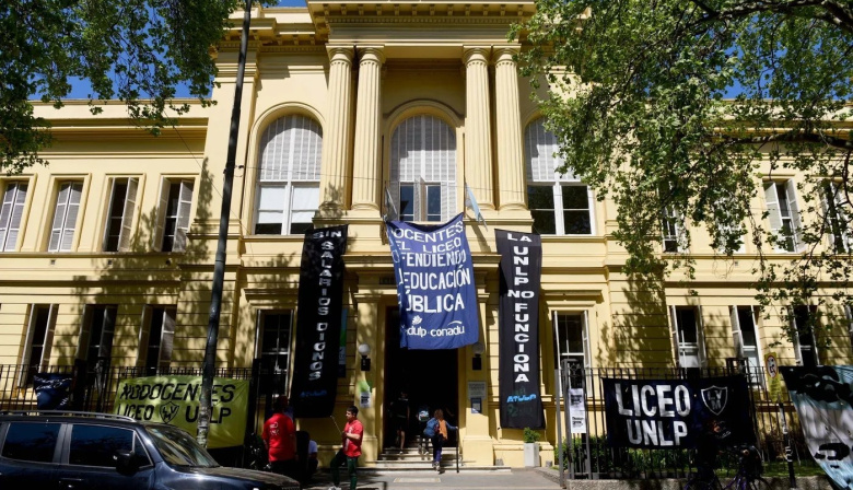 Colegios de la UNLP pidieron a la Corte que se aplique la Ley de Financiamiento Universitario  