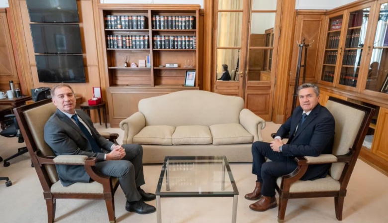 Milei suma apoyos de gobernadores para la reforma electoral, pero las PASO traban el avance