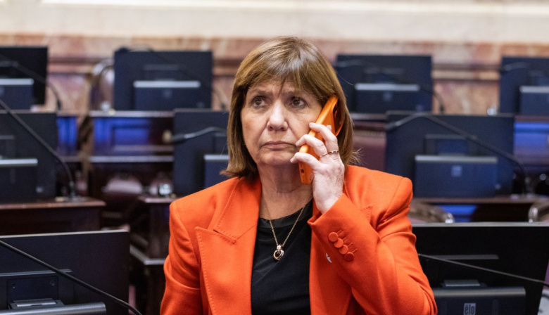 Bullrich respaldó a Adorni y aseguró que Milei no ve motivos para desplazarlo