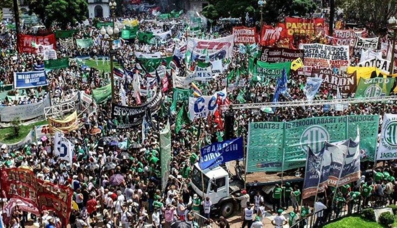 Las centrales obreras unifican su estrategia: marcha federal y paro general en la mira