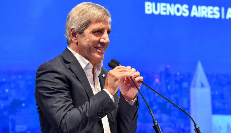 Caputo elogió a Milei y aseguró que el ajuste fiscal continuará: “Si fuera tan fácil, lo hubieran hecho antes”