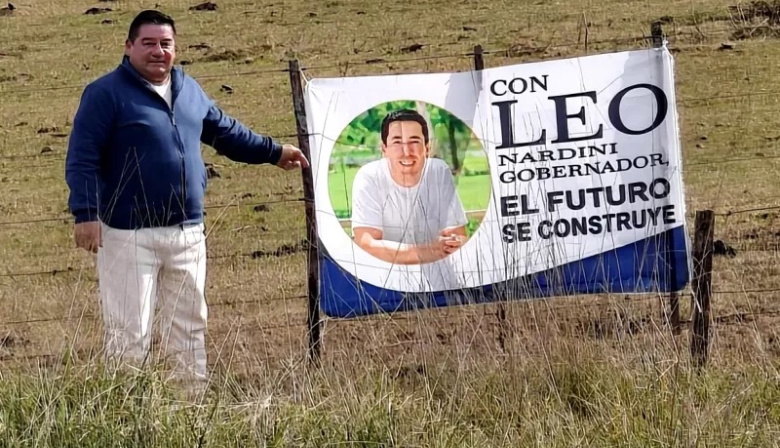 Carteles en rutas bonaerenses impulsan a Leo Nardini para la Gobernación