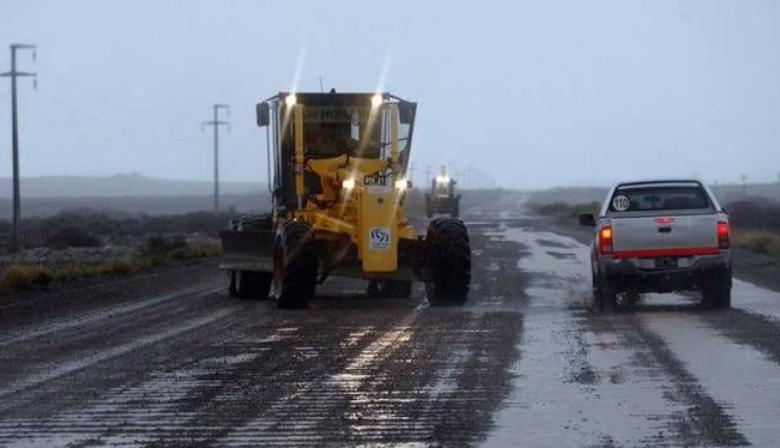Caminos destruidos frenan la cosecha y ponen en riesgo la próxima campaña