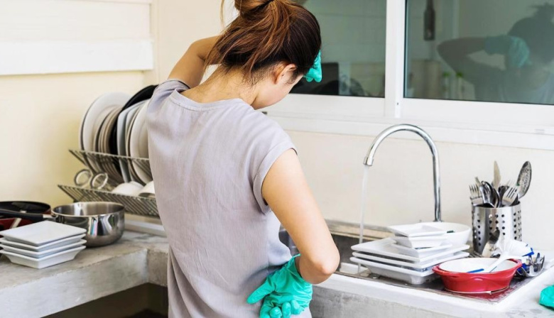 7 de cada 10 horas de trabajo no pago en PBA las hacen mujeres: equivale al 30% del PBG provincial