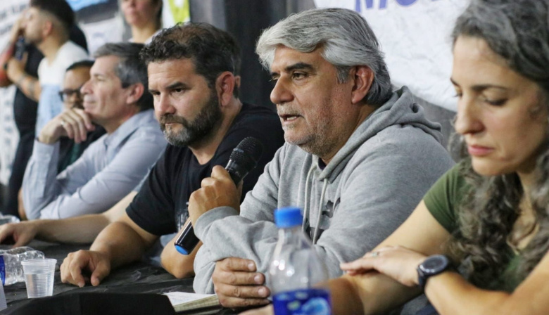 Correa respaldó a Kicillof y pidió dejar la interna: "Nadie puede discutir su conducción en la provincia"