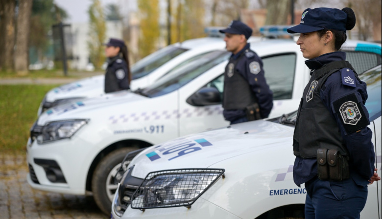 Con un aumento del 7%, Kicillof busca equipar el sueldo de la Policía Bonaerense