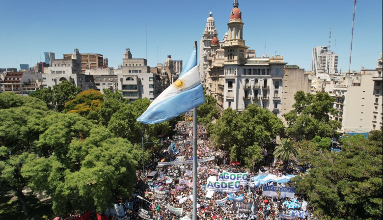 Sindicalistas y jubilados vuelven a marchar al Congreso contra el ajuste de Milei