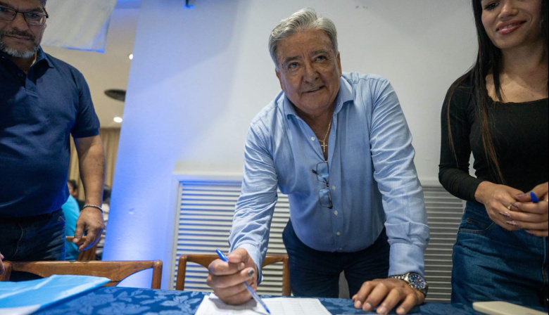 "Un gobierno anti obrero": el SEOCA aprobó balance y convocó a marchar por los derechos