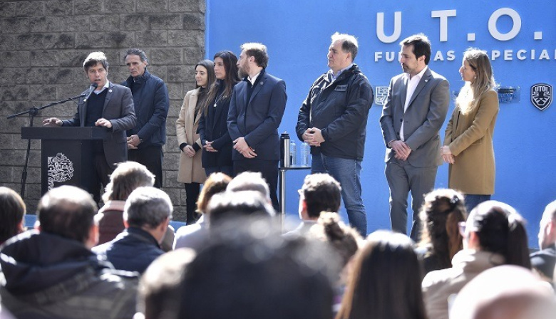 Nueva base policial y más ambulancias: Kicillof refuerza seguridad y salud en Lomas