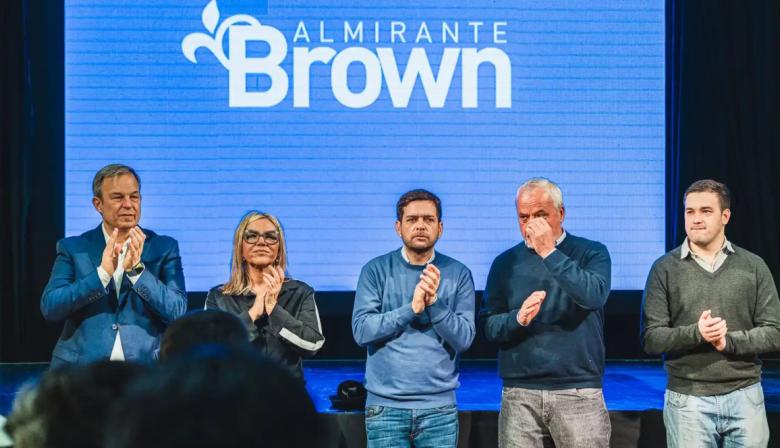 Más de 500 estudiantes debatieron sobre democracia y ciudadanía en Almirante Brown