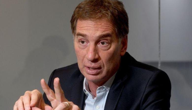 Santilli, en la mira por el freno a la Autopista Presidente Perón