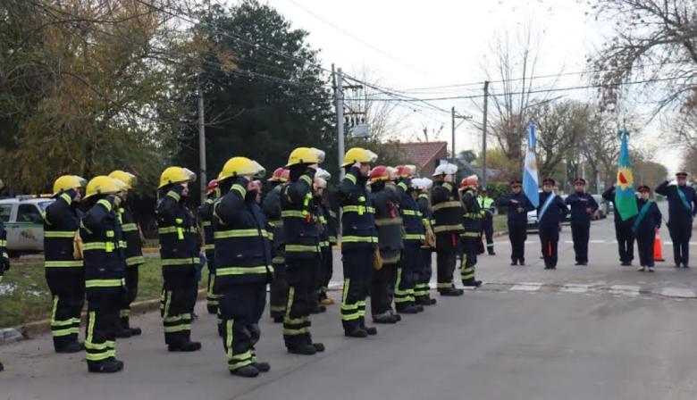 Pila destinó $20 millones para fortalecer a los Bomberos Voluntarios