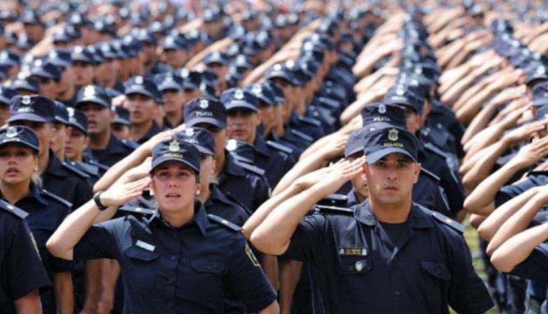LLA reclama datos sobre las bajas, los salarios y la dotación de la Policía Bonaerense