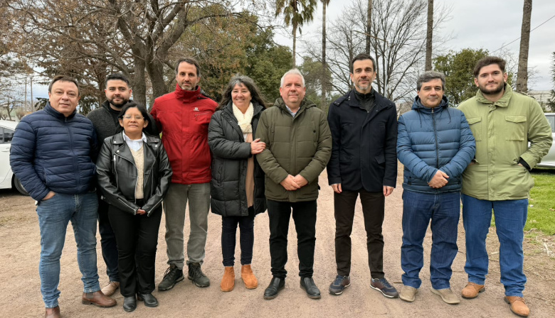 Petrecca recorrió Carlos Casares y presentó un programa para fortalecer clubes de barrio