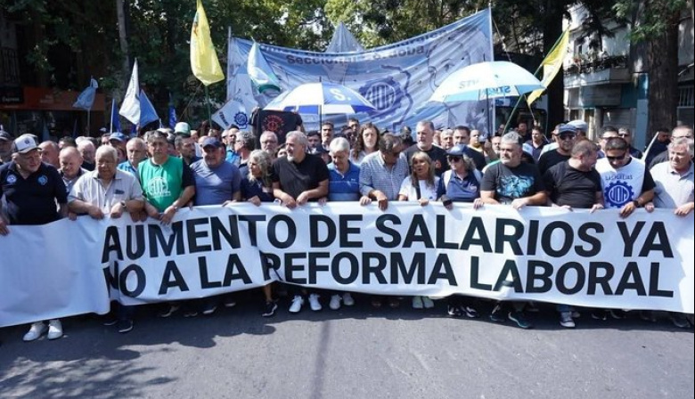 Un trabajador necesitó más de $3 millones en julio, según un índice sindical