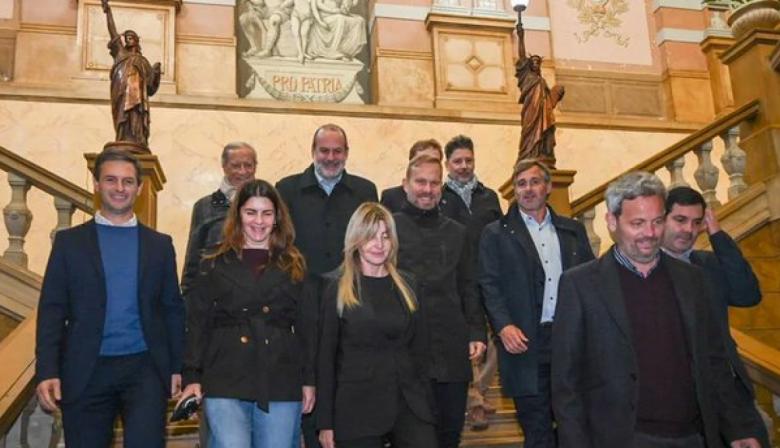 Intendentes buscaron acercar posiciones con Máximo Kirchner