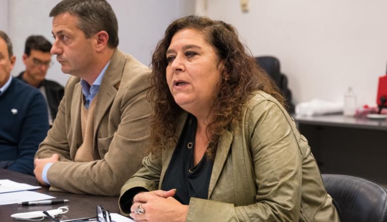 González apuntó contra el “desmanejo” nacional en los puertos