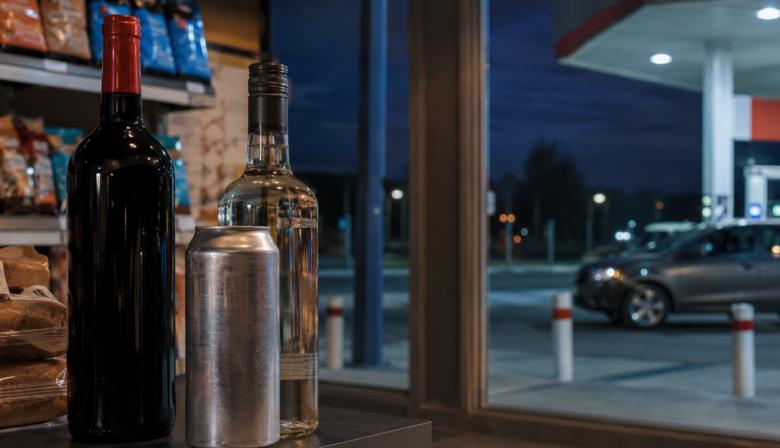 LLA busca habilitar la venta de alcohol en estaciones de servicio