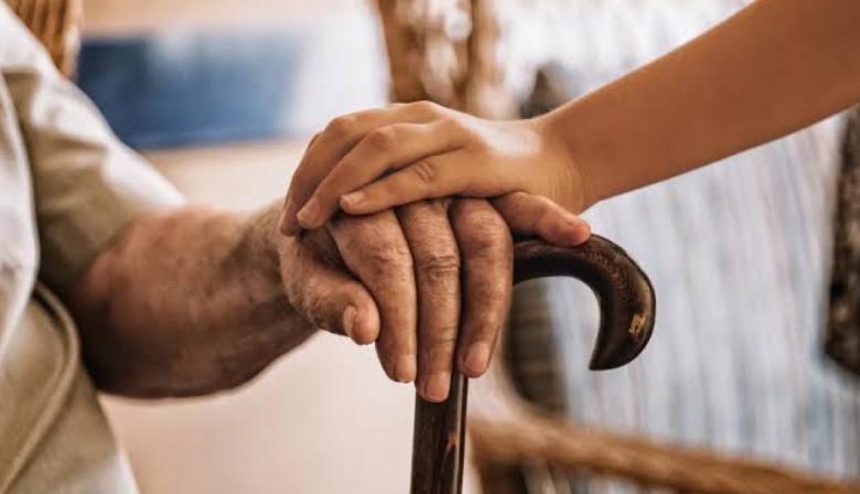 Adultos mayores contra las cuerdas: casi la mitad no llega a fin de mes