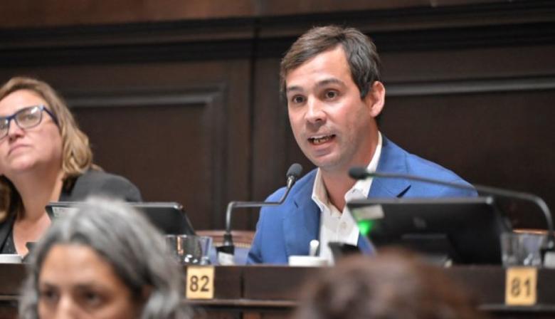 Miranda cruzó a Kreplak: “No hacemos política con el problema de la gente”
