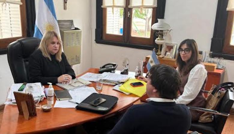 Revilla y Bonino analizaron la situación del transporte escolar rural