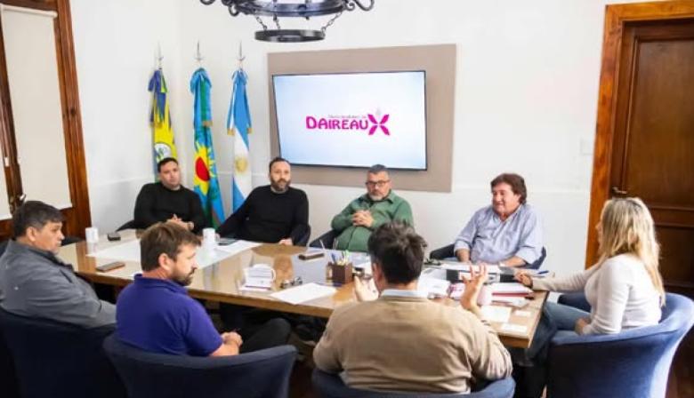 Daireaux acordó aumentos y pases a planta para municipales