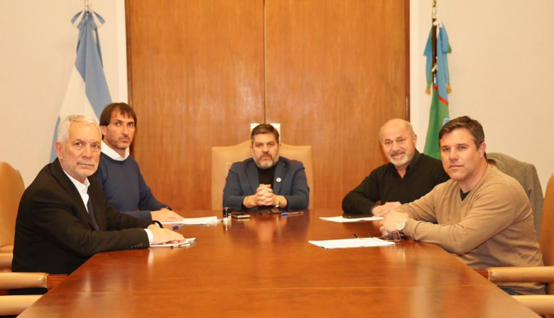 Intendentes de la Región Capital salieron en bloque a rechazar el recorte de la Base Aeronaval de Punta Indio