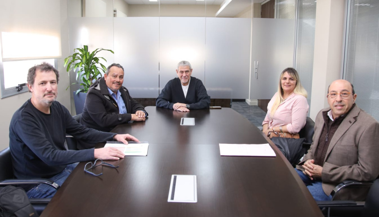Ferraresi se reunió con pymes y alertó por el cierre de 35 mil empresas desde que asumió Milei