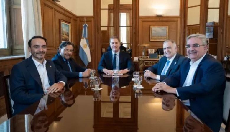 Sáenz, Jalil, Valdés y Jaldo se reunieron con Santilli en Casa Rosada con reclamos por rutas, tarifa eléctrica y obra pública del Norte Grande