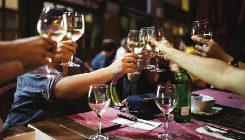 Moreno lanza la primera Noche de los Bares e invita a los gastronómicos a sumarse