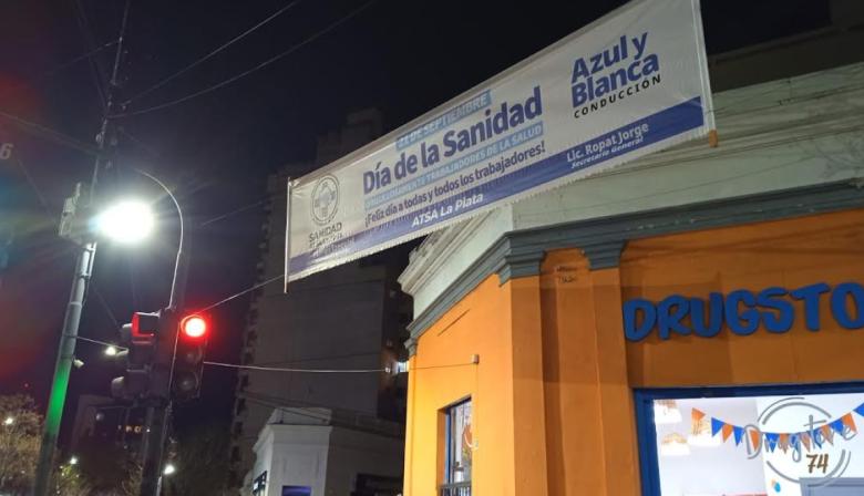 Pasacalles en La Plata para homenajear a quienes sostienen la salud