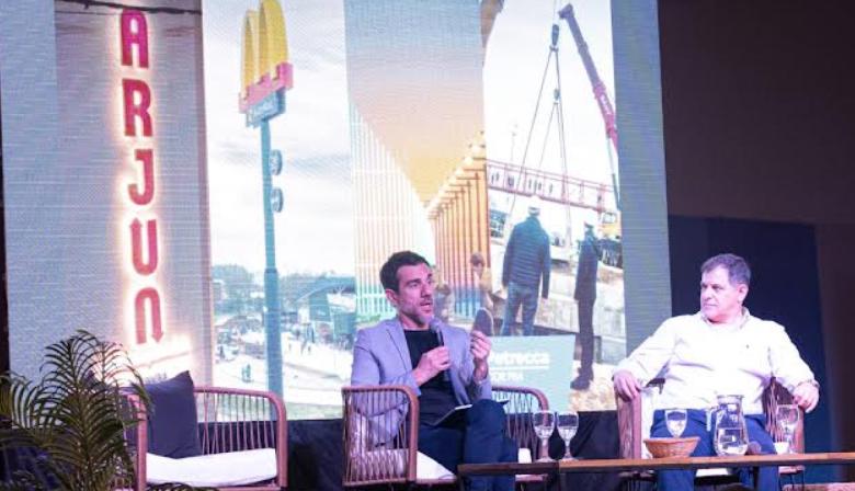 Petrecca pidió autonomía municipal y una nueva Ley Orgánica