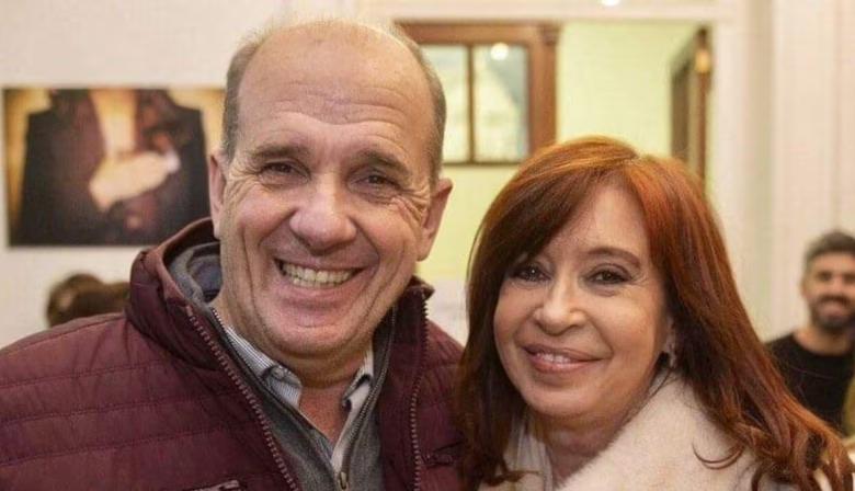 Zurro cerró filas con Máximo y volvió a agitar la candidatura de Cristina